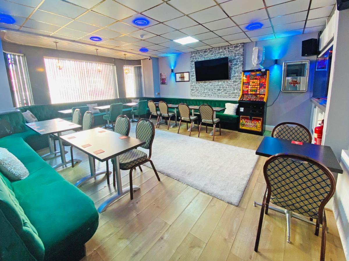 The J & S Hotel Blackpool Bagian luar foto