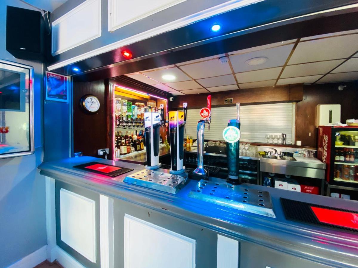 The J & S Hotel Blackpool Bagian luar foto